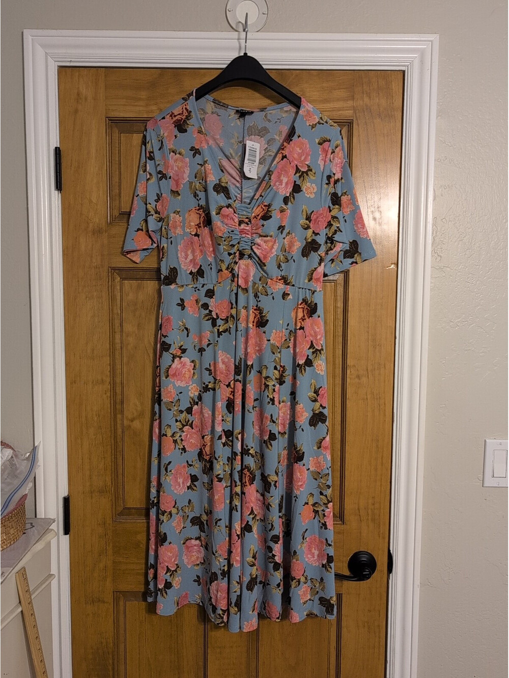 Torrid Midi Stretch Dress Ruched Kai Floral SZ 00 M L Romantic Flowy garden new